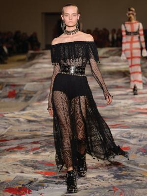 【ルック】アレキサンダー・マックイーン17SSウィメンズコレクション