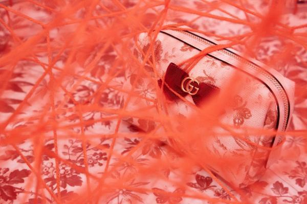 グッチ、4人のアーティストが“4つの部屋”で表現するアートプロジェクト。真鍋大度、塩田千春らが参加