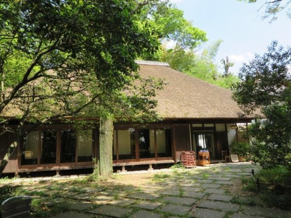 白洲正子が生涯愛した着物や和装小物、器を展示する特別展「白洲正子ときもの」が松屋銀座で開催