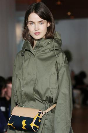 マリメッコ、時代を超越する“本当に良いデザイン”を提唱【17SSウィメンズ】