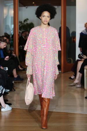 マリメッコ、時代を超越する“本当に良いデザイン”を提唱【17SSウィメンズ】