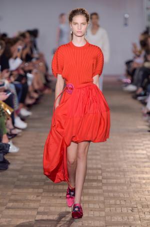 スポーツマックス、日常に遊び心をプラスしてありのままの自分に歓びを【17SSウィメンズ】