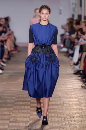 スポーツマックス、日常に遊び心をプラスしてありのままの自分に歓びを【17SSウィメンズ】