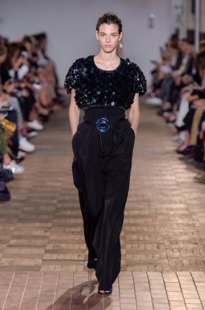 スポーツマックス、日常に遊び心をプラスしてありのままの自分に歓びを【17SSウィメンズ】