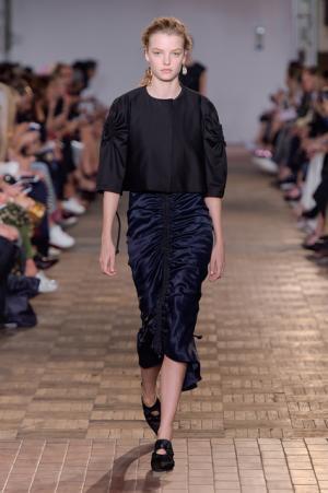 スポーツマックス、日常に遊び心をプラスしてありのままの自分に歓びを【17SSウィメンズ】