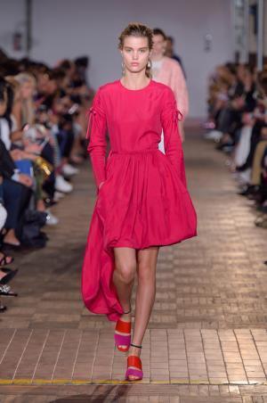 スポーツマックス、日常に遊び心をプラスしてありのままの自分に歓びを【17SSウィメンズ】