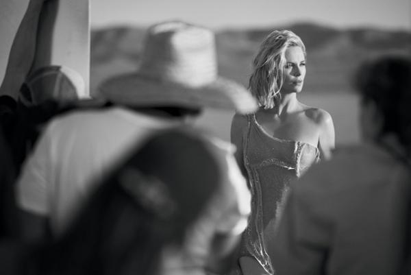 ディオール、シャーリーズ・セロンを起用したフレグランス「ジャドール」の新フィルムを世界同時公開