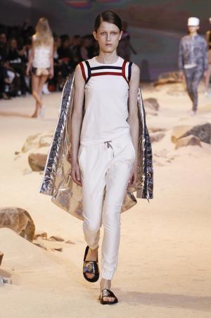 【ルック】モンクレール ガム・ルージュ17SSコレクション