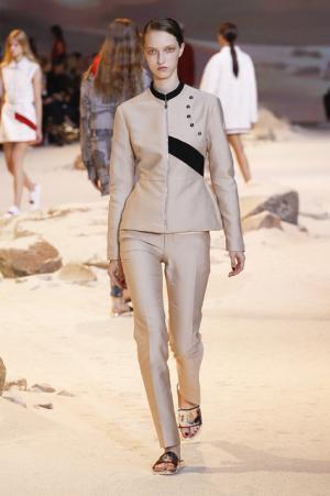 【ルック】モンクレール ガム・ルージュ17SSコレクション