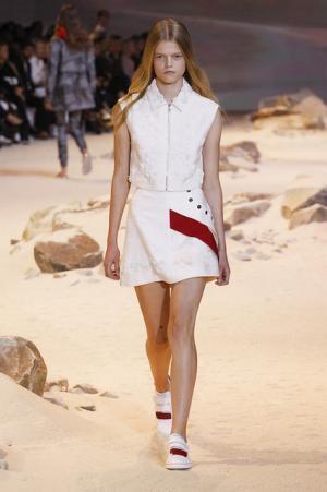 【ルック】モンクレール ガム・ルージュ17SSコレクション