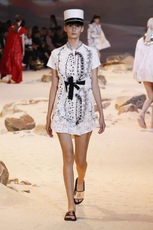 【ルック】モンクレール ガム・ルージュ17SSコレクション