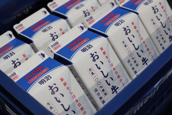 “きのこの山”や“明治ブルガリアヨーグルト”の秘密が明らかに!?「デザインの解剖展」が開幕【レポート】