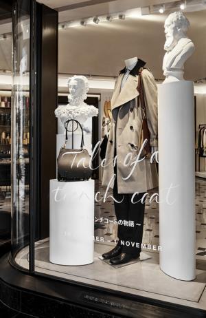 バーバリーの歴代トレンチコートを巡る展示が新宿で開催！ヴィンテージを修復した限定コレクションも