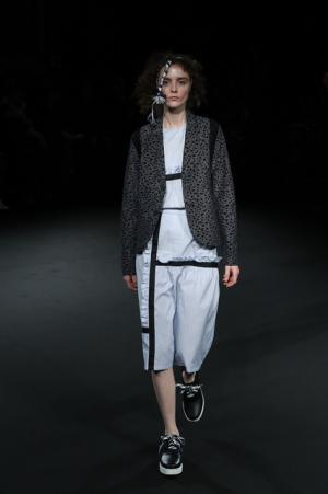 ミントデザインズが見せる、疾走する90'sのカバーストーリー【17SSウィメンズ】