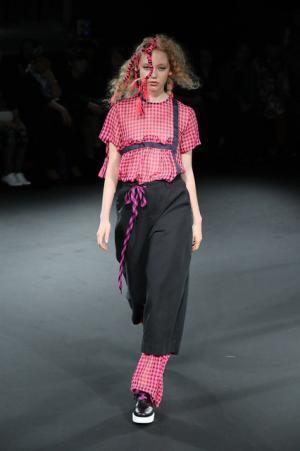 ミントデザインズが見せる、疾走する90'sのカバーストーリー【17SSウィメンズ】