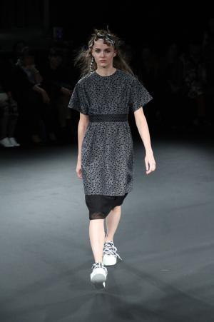 ミントデザインズが見せる、疾走する90'sのカバーストーリー【17SSウィメンズ】