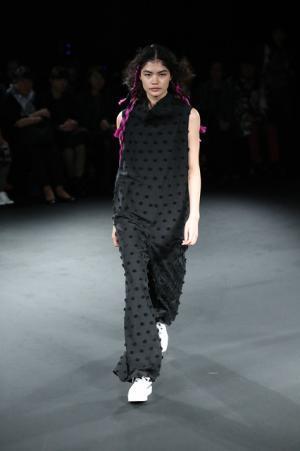 ミントデザインズが見せる、疾走する90'sのカバーストーリー【17SSウィメンズ】