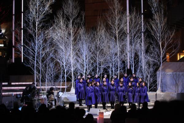 六本木ヒルズ、2016年クリスマスイルミネーションは触れて、動かして、持ち帰れる!?