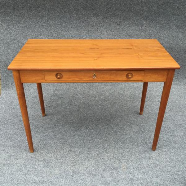 北欧ヴィンテージ家具&amp;器約100点と出会うイベント！50年代のクリスマス限定ロイヤルコペンハーゲンも