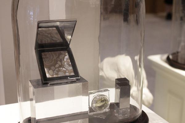 「バーバリー ビューティ ボックス」が期間限定オープン。ショーにインスパイアされた会場、限定アイテムも
