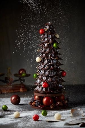 ケーキのクリスマスツリーは高さ40cm!?ハイアット リージェンシー 東京がケーキ予約受付中