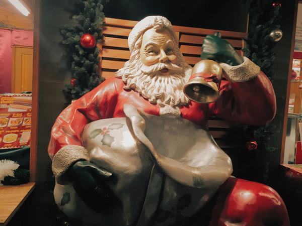 横浜赤レンガ倉庫のクリスマス マーケット！今年は雪の演出でドイツのホワイトクリスマスを再現