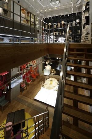 伊インテリアブランドKartellの旗艦店が南青山と名古屋にオープン