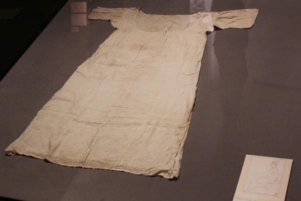 革命に散った宮廷の華、マリー・アントワネットの生涯に迫る大展覧会。ヴェルサイユ宮殿の至宝が六本木に集結【レポート】