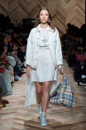 次シーズンからパリへ。ビューティフルピープルの東京ラストショー【17SSウィメンズ】