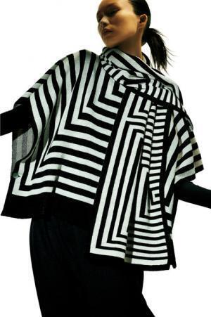 ミー イッセイ ミヤケの2016秋冬コレクションは、旅の持ち歩きにもぴったりのコンパクトな服