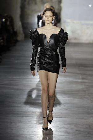 【ルック】サンローラン17SSウィメンズコレクション