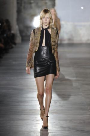 【ルック】サンローラン17SSウィメンズコレクション