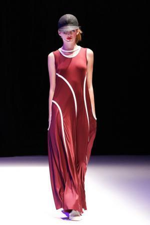 ヒロココシノが揺蕩うキュビズムとスポーティの三次元【17SSウィメンズ】