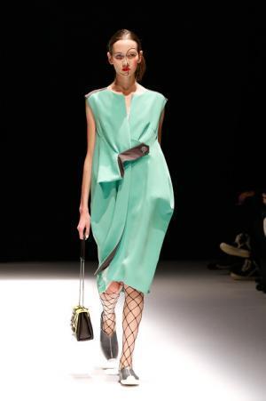 ヒロココシノが揺蕩うキュビズムとスポーティの三次元【17SSウィメンズ】