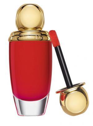 ディオールから、アクセサリーのように持ちたいクリスマスだけの特別なメイクアイテム