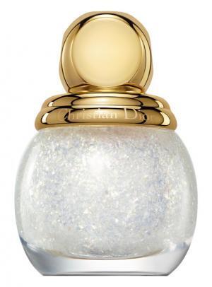 ディオールから、アクセサリーのように持ちたいクリスマスだけの特別なメイクアイテム