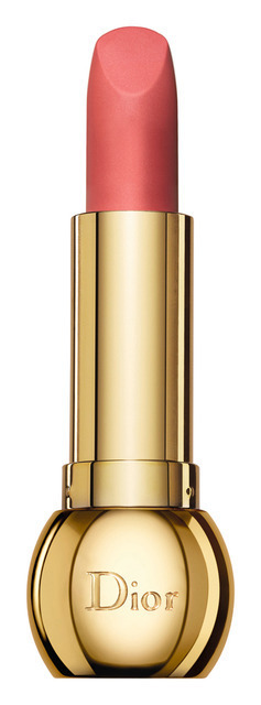 ディオールから、アクセサリーのように持ちたいクリスマスだけの特別なメイクアイテム