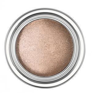 ディオールから、アクセサリーのように持ちたいクリスマスだけの特別なメイクアイテム