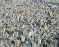 1,360万のざわめきをとじこめた緻密工作都市の風景、写真家・本城直季が捉えた『東京』
