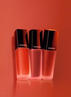 シャネルに新リップ「ルージュ アリュール インク」、リキッドなのにマットな仕上がり