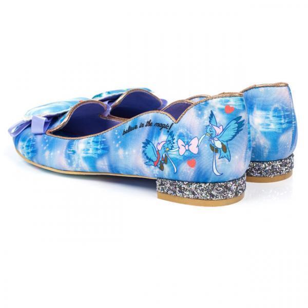 光るガラスの靴...!?ロンドン発イレギュラー チョイスからシンデレラ・コレクションが誕生