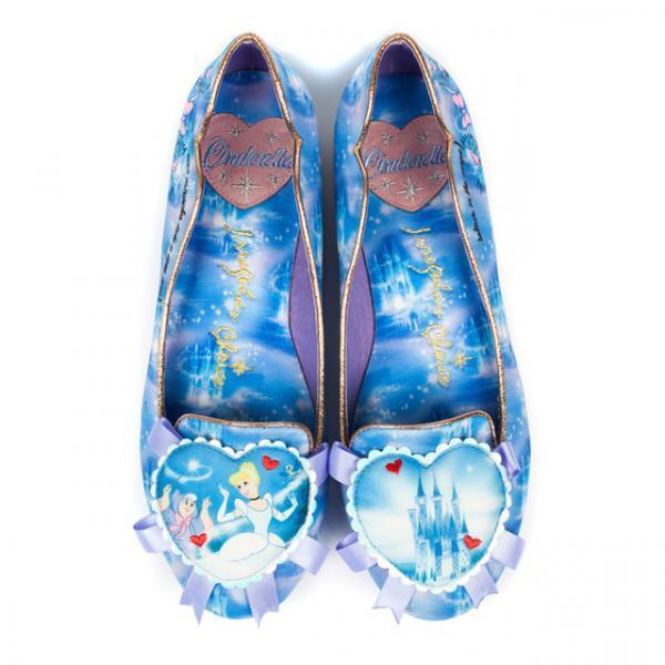 光るガラスの靴...!?ロンドン発イレギュラー チョイスからシンデレラ・コレクションが誕生