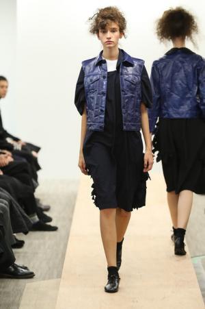 【ルック】コム デ ギャルソン・コム デ ギャルソン17SSコレクション