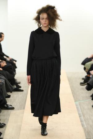 【ルック】コム デ ギャルソン・コム デ ギャルソン17SSコレクション