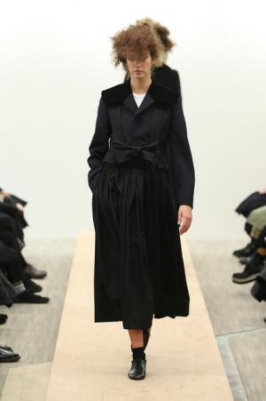 【ルック】コム デ ギャルソン・コム デ ギャルソン17SSコレクション