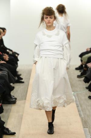 【ルック】コム デ ギャルソン・コム デ ギャルソン17SSコレクション