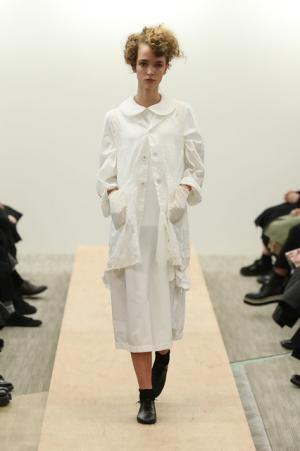 【ルック】コム デ ギャルソン・コム デ ギャルソン17SSコレクション