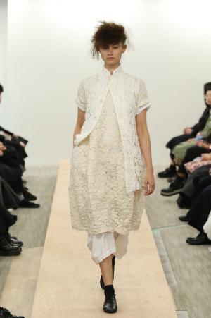 【ルック】コム デ ギャルソン・コム デ ギャルソン17SSコレクション