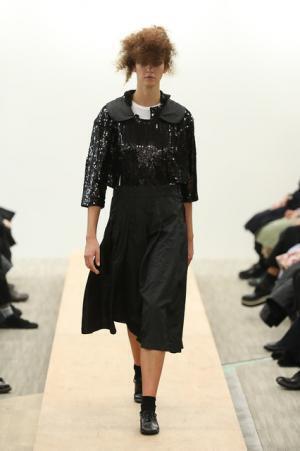 【ルック】コム デ ギャルソン・コム デ ギャルソン17SSコレクション