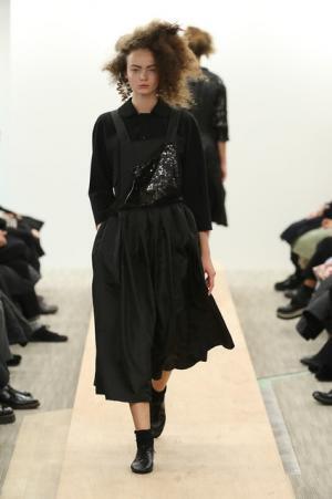 【ルック】コム デ ギャルソン・コム デ ギャルソン17SSコレクション